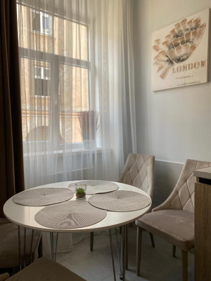 Homelike Apartment Lviv Ngoại thất bức ảnh